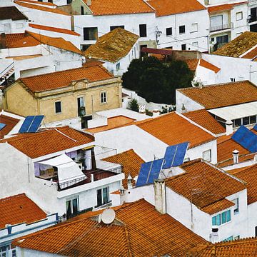 Traditie en moderniteit in het dorp Odeceixe in de Algarve in Portugal van Western Exposure