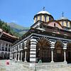 Extérieur du monastère de Rila Bulgarie sur My Footprints