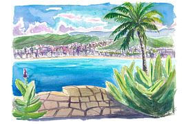 Blick auf die Bucht von Acapulco mit Palmen, Bergen und Gelassenheit