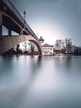 L'île de la jeunesse de Berlin sur Iman Azizi