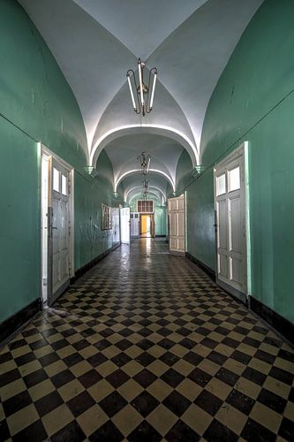 oude school in Polen van Jos Hug
