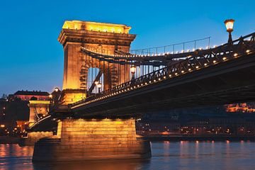  Chain Bridge, Budapest, Hungary by Gunter Kirsch