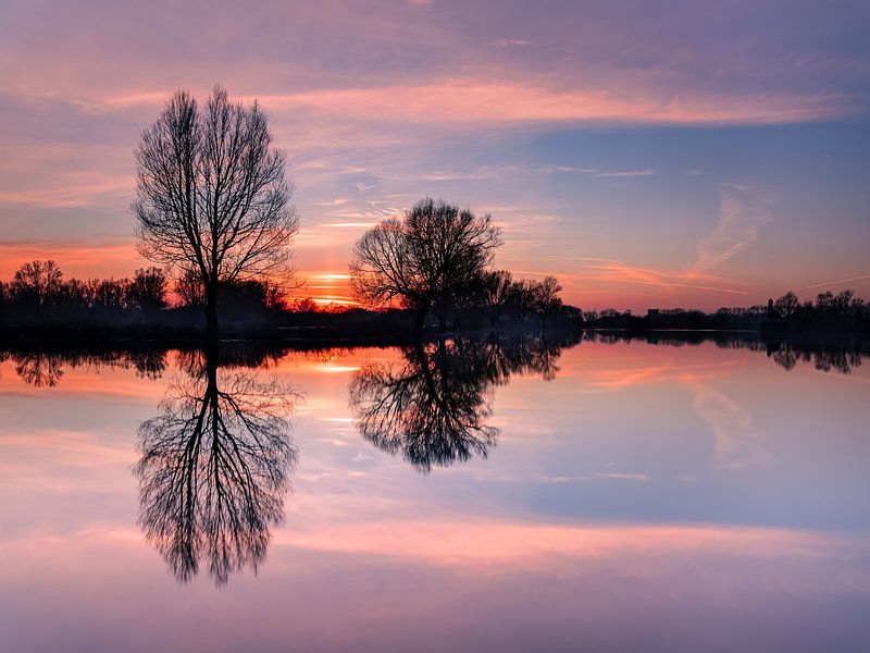 Zonsopkomst Meinerswijk van Eddy Westdijk