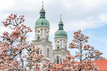 Frühling an der Basilika in Kempten von Leo Schindzielorz