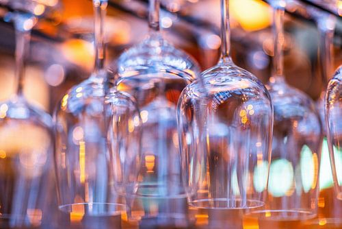 Wine glasses in mood lighting