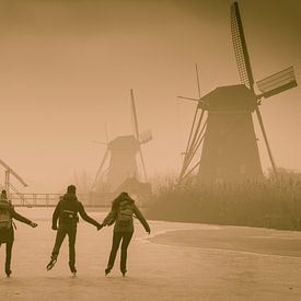 Schaatsen bij de Kinderdijk van Rob Kempers  Nature-Art-Landscape Photography