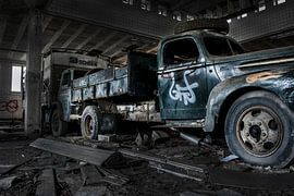 Verlaten mijn / oude auto's  von Ivanovic Arndts