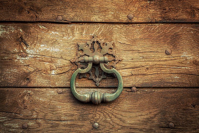 Knock, knock... by Halma Fotografie