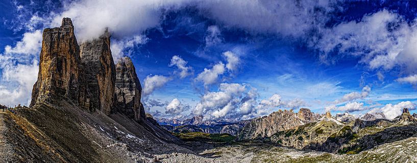 Three Peaks Panorama by Stefan Havadi-Nagy