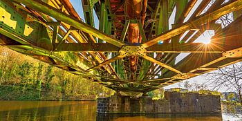 Eisenbahnbrücke über die Ruhr in Essen Kettwig Ruhrgebiet Deutschland