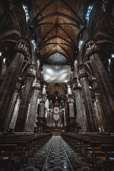 Milan by Hello Pompoyo