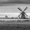 Die Langelander-Mühle in Garmerwolde in der Provinz Groningen in Schwarz und Weiß von Marga Vroom