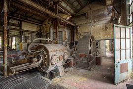 Compressor room by Truus Nijland