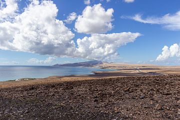 Vue panoramique de la péninsule de Jandia sur l'île canarienne de Fuerteventura sur Reiner Conrad