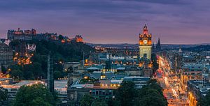 Abend über Edinburgh, vom Calton Hill aus gesehen