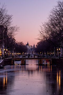 Bevroren grachten in Amsterdam