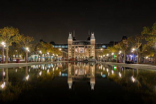Het Rijksmuseum by night