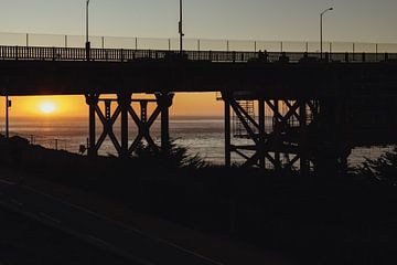 Golden Gate Bridge San Francisco à l'ombre pendant un coucher de soleil | Photographie de voyage Fin sur Sanne Dost