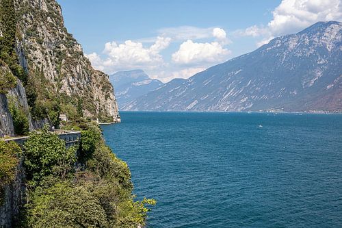 Lake Garda shore road