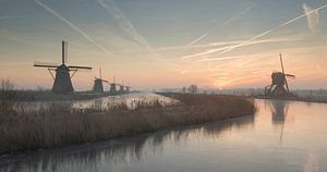 Dutch Dawn at Kinderdijk sur Raoul Baart