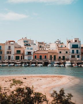 Port town on beautiful Mallorca by Dayenne van Peperstraten