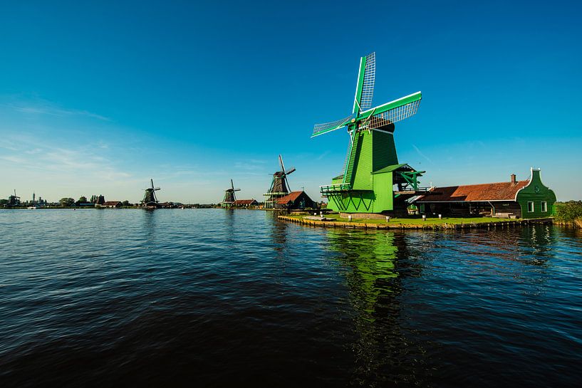 Windmolens aan de Zaanse Schans van Brian Morgan