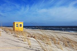 Hütte am Strand von Frank Herrmann