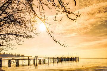 Coucher de soleil sur la jetée de Langenargen au lac de Constance sur Dieter Walther
