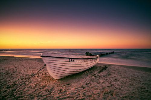 Vissersboot op het strand
