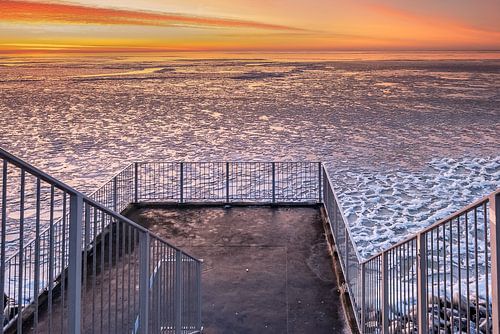 Winters uitzicht op het IJsselmeer