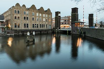 Schiedam, Oranjebrug met Nieuwe Haven van Jan Sluijter