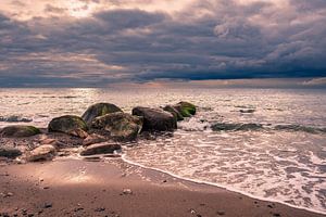 Stones on shore of the Baltic Sea van Rico Ködder
