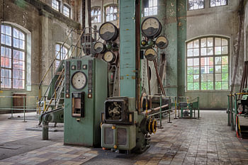 Urbex: Verlaten steenkoolmijn Beringen