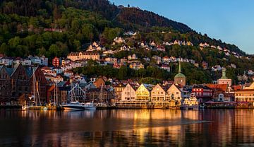 Coucher de soleil à Bergen, Norvège sur Adelheid Smitt