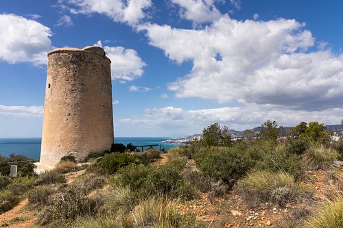 Torre de Maro in het natuurpark Acantilados de Maro Cerro Gordo