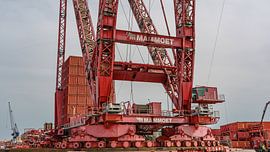 Grue de levage Mammoet PTC 210-DS à Schiedam. sur Jaap van den Berg