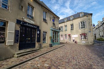 Alte französische Straße von Mark Bolijn