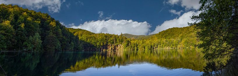 Plitvice Lakes National Park, Croatia. Panoramic photo by Gert Hilbink