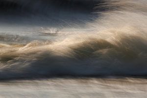 Une vague entrante