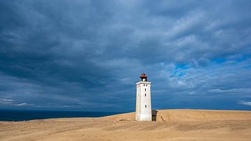 Phare Rubjerg Knude Fyr sur les falaises danoises sur Karsten Rahn