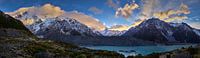 Sunrise ove Mount Cook en Mueller Lake