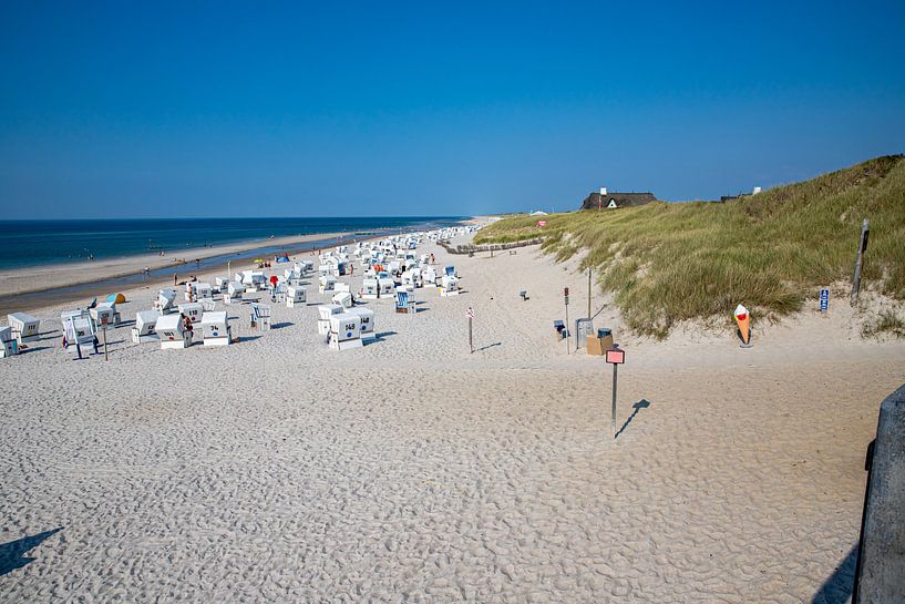 Strandkörben am Strand von Kampen von Alexander Wolff