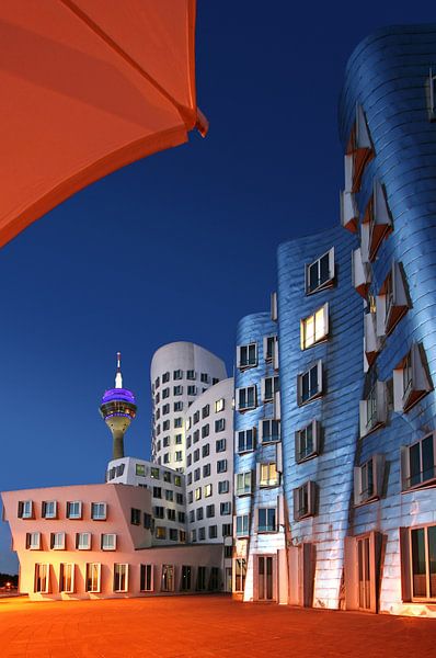 Düsseldorf - New customs yard by Volker Banken