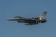Vorbeiflug einer schönen F-16 der belgischen Luftwaffe. Diese F-16 wurde anlässlich des D-Day (im Ja von Jaap van den Berg Miniaturansicht