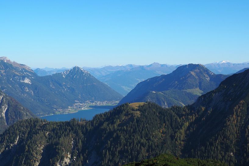 Very beautiful 🌕🏔️ - the Mondscheinspitze is an absolutely atmospheric motif: striking, mystical and part of one of the most beautiful mountain regions between Karwendel and Achensee. by Miriam Schwarzfischer Fotografie