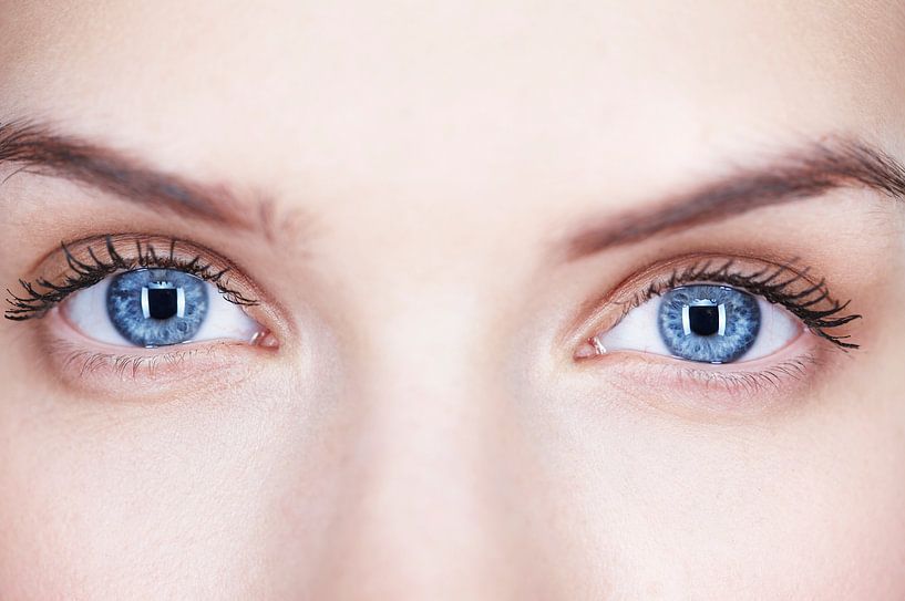 LPH 70370293 Close up van vrouw met mooie ogen van BeeldigBeeld Food & Lifestyle
