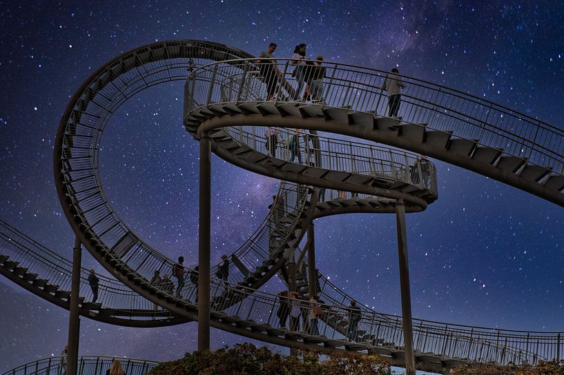 Als de nacht valt in Duisburg van Edgar Schermaul