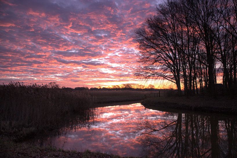 Reflection sunrise by Kelly Berghuis