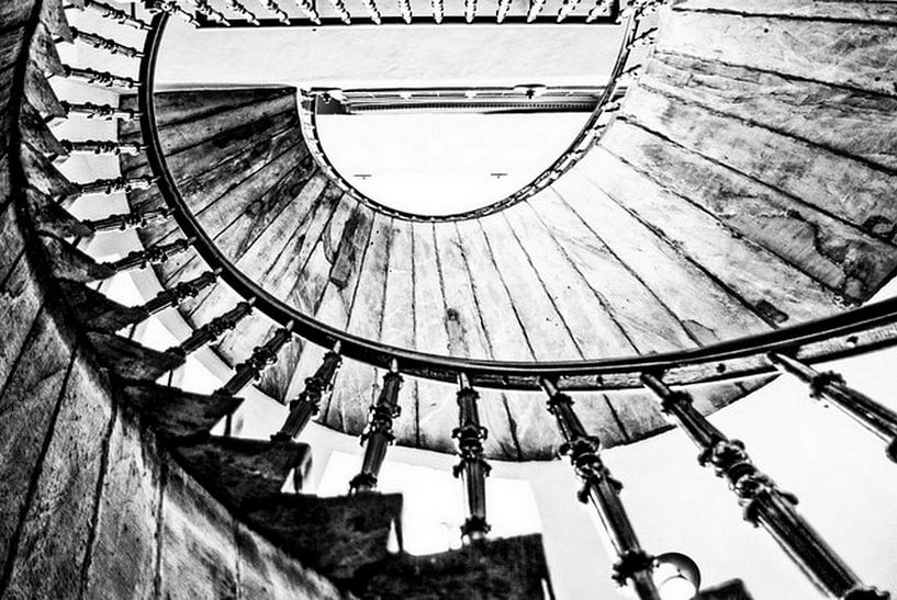 Halbkreisförmig von Norbert Sülzner