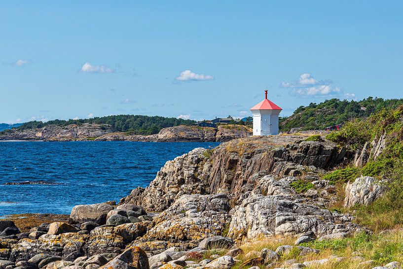 Beacon on the archipelago island of Merdø in Norway by Rico Ködder